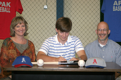 Will signs with Lyons College(AR)