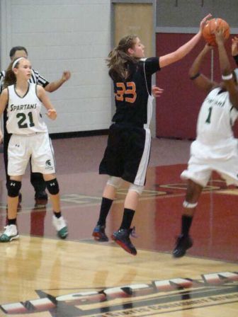 Kaitln block at Nike Invitational