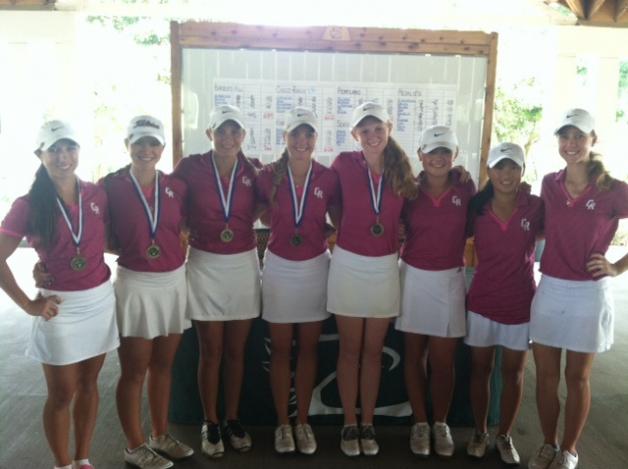 Girls Win at Eagle Pointe GC on October 14-15, 2013 with a 299-303!!