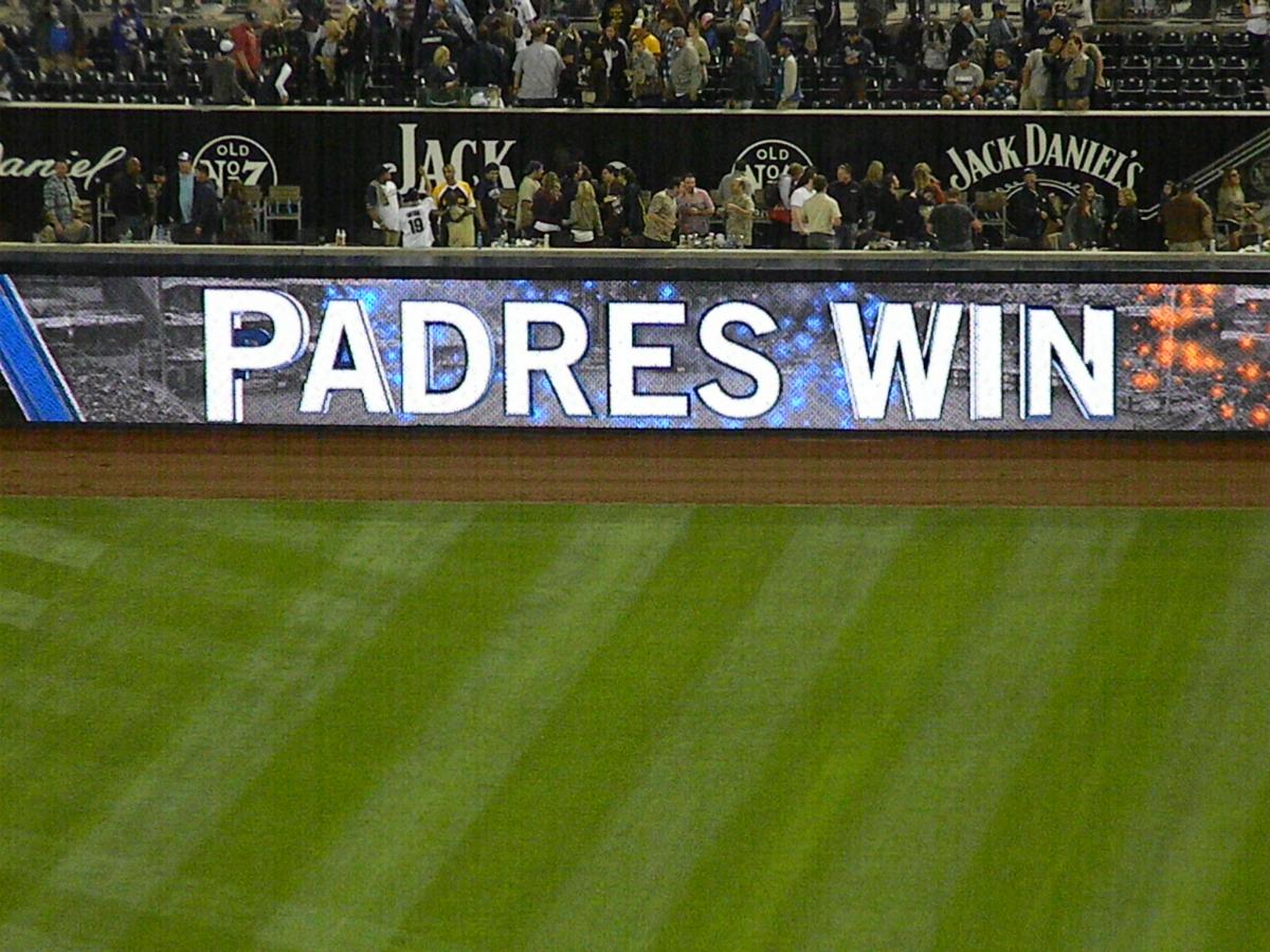 PADRES GET FIRST WIN, 7-2